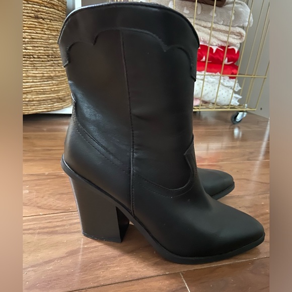 Laura Conrad black heeled boots - Picture 1 of 6